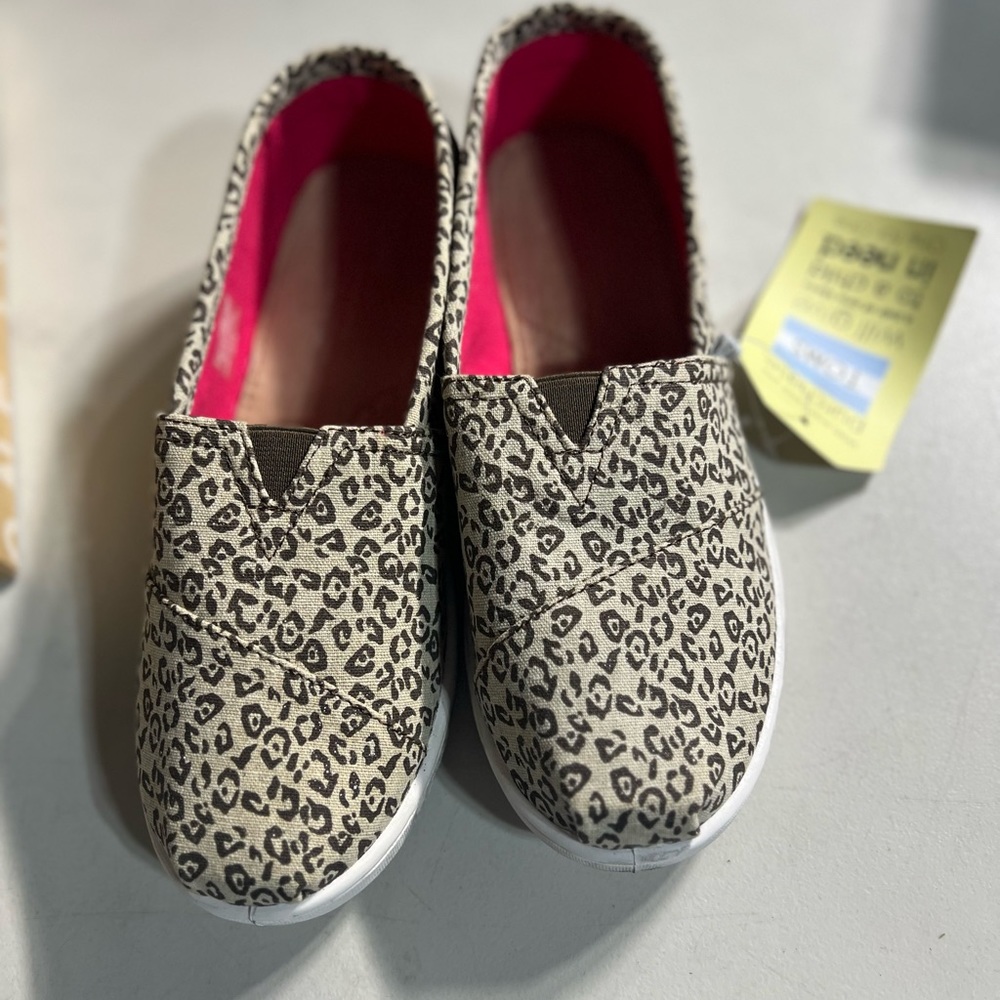 Tom’s Slides Flats Youth Leopard 🐆 Animal Print